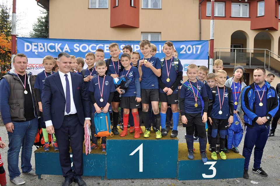 Drużyna z Akademii Piłkarskiej Kolbszowa